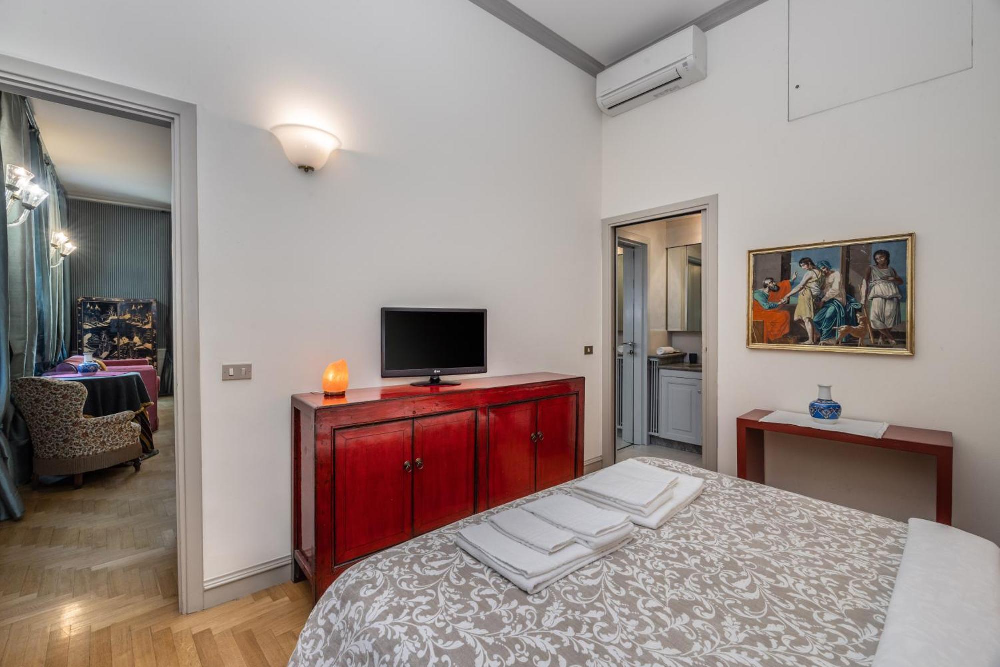 Brera Vicolo Fiori Apartment Milan Bagian luar foto